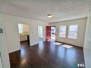Photo - 315 W Queen St Unit B