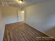 Photo - 935 W 17th St Unit 935