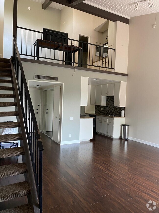 Building Photo - 5460 White Oak Ave Unit # E 318 Rental