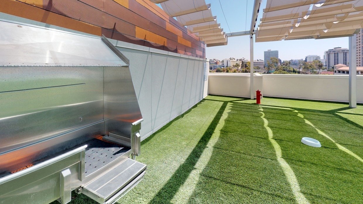 3D Tour - Vici Luxury Rentals - Little Italy