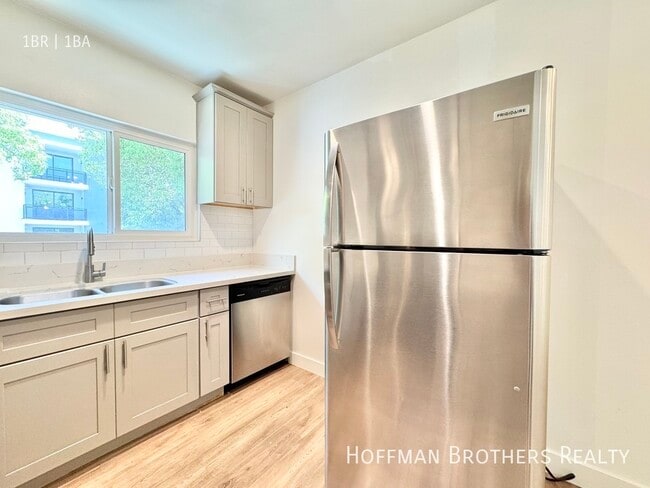 Photo - 859 S New Hampshire Ave Unit 101