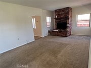 Photo - 1052 W 25th St