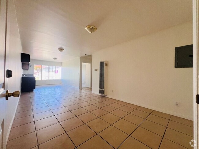 Building Photo - 1315 S Catalina St Rental