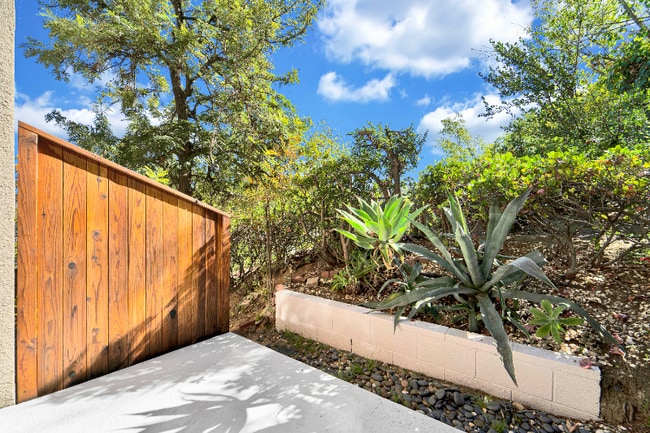 Photo - 2717 Griffith Park Blvd Unit D