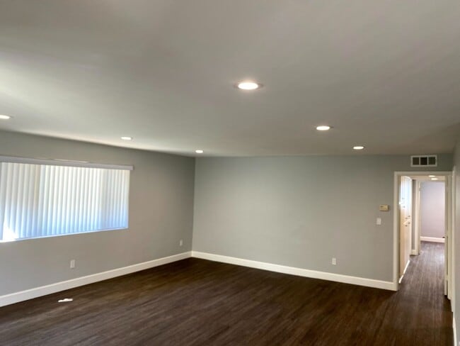 Photo - Stylish 2-Bed Apartment Unit 9