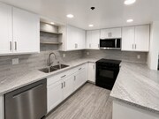 Photo - 1221 Parker Pl Unit 6