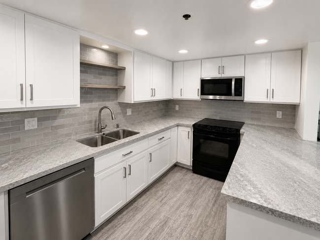 Photo - 1221 Parker Pl Unit 6