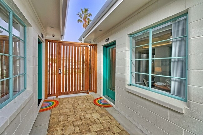 Photo - 1072 Seaward- MFR Unit 1