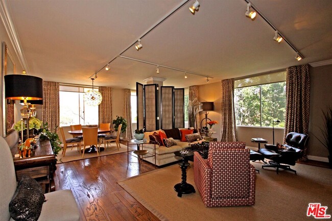 Photo - 412 N Palm Dr Condo Unit 402