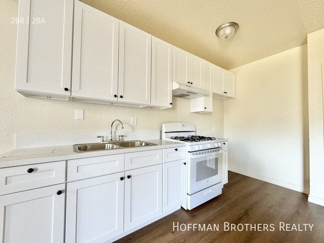 Photo - 15552 Nordhoff St Unit 105