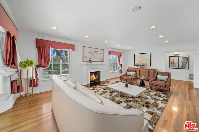 Photo - 11959 Foxboro Dr