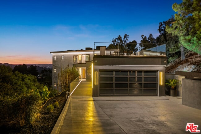 Photo - 7966 Mulholland Dr