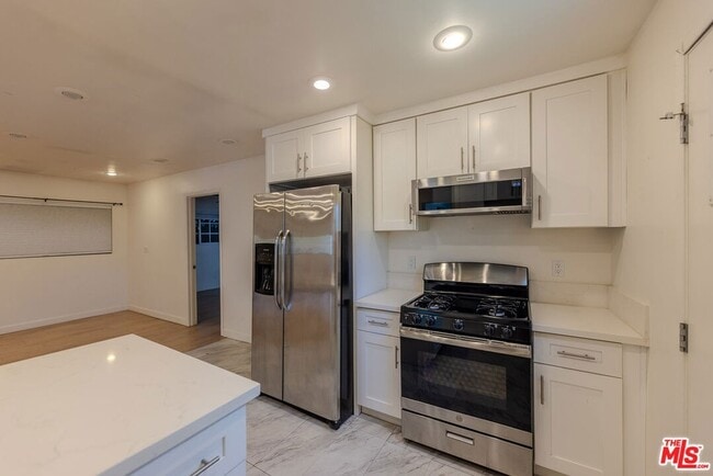 Photo - 837 Sunset Ave