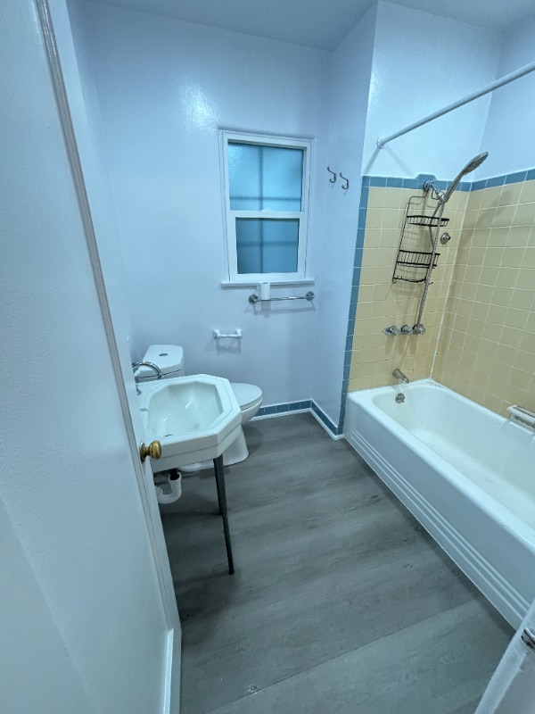 Photo - 1366 Kelton Ave Unit 1366