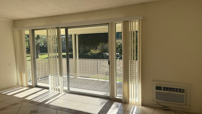 Building Photo - 76 Calle Aragon Unit U