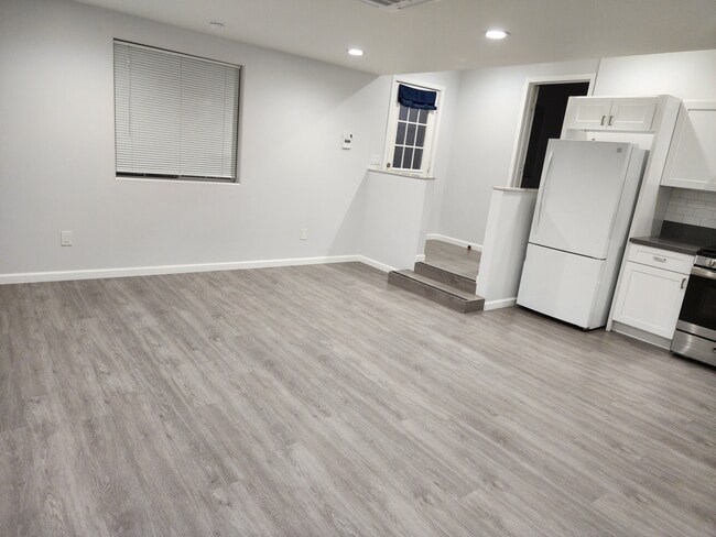 Photo - 8826 Wakefield Ave