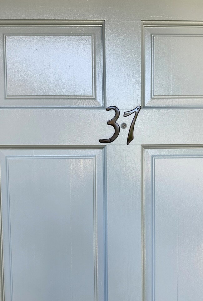 Photo - 10125 De Soto Ave Townhome