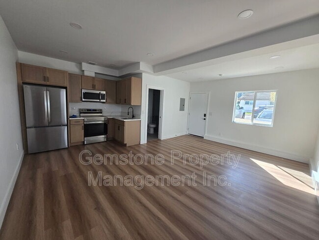 Photo - 5387 Brockbank Pl