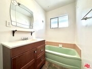 Photo - 612 Illinois Ct Unit #2