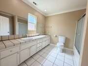 Photo - 2820 Madison St