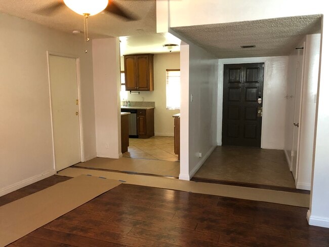 Photo - 4410 Dawes Ave