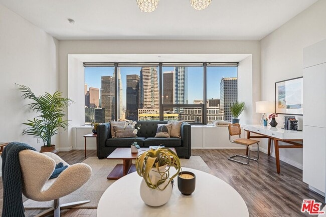Photo - 1100 Wilshire Blvd Unit 2209