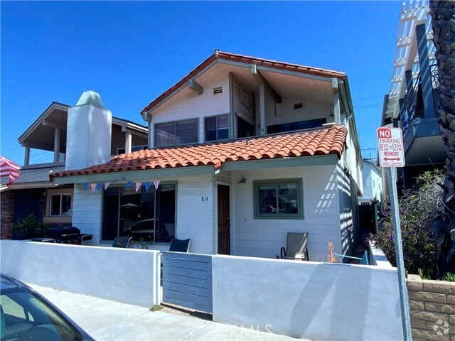 Building Photo - 814 W Balboa Blvd Unit 2 Rental