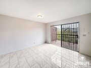 Photo - 2018 Hawkins Way Unit A
