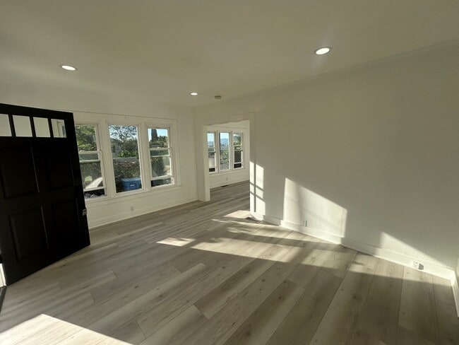 Photo - 2 Bedroom & 1 Bathroom