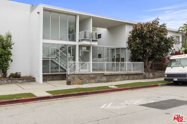 Photo - 1295 Federal Ave Apartment Unit 25