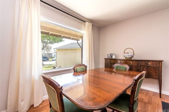 Photo - 5241 Wiseburn St