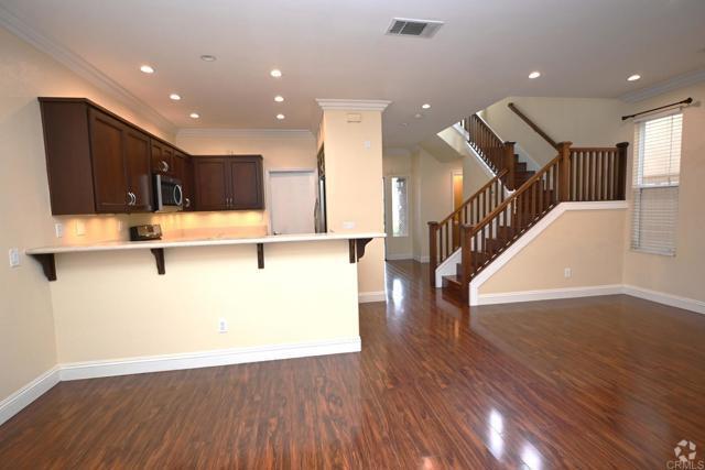 Building Photo - 2825 W Canyon Ave. Rental