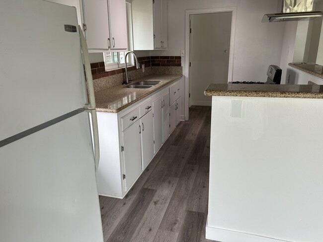 Photo - 281 Stanton St