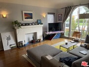 Photo - 325 N Gardner St