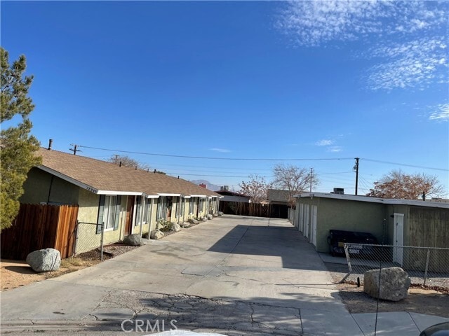 Building Photo - 18845 Del Mano Ct Rental