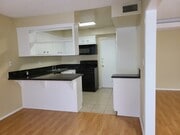 Photo - 1210 N Flores St