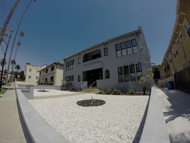 Photo - 2050 Dracena Dr.