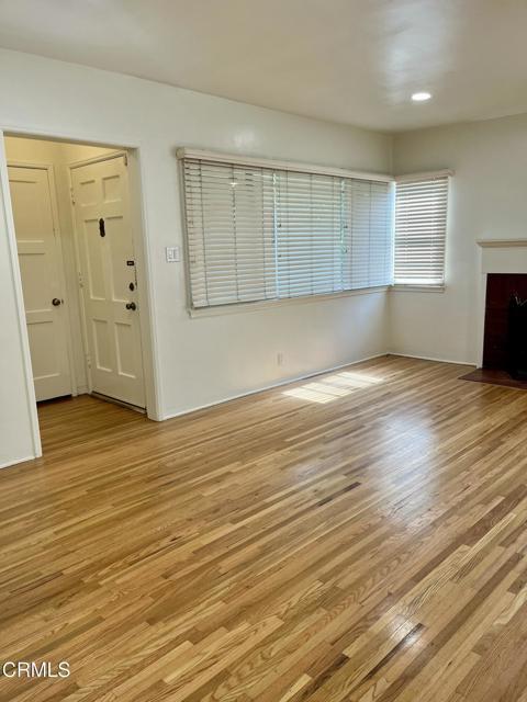 Photo - 373 Laun St