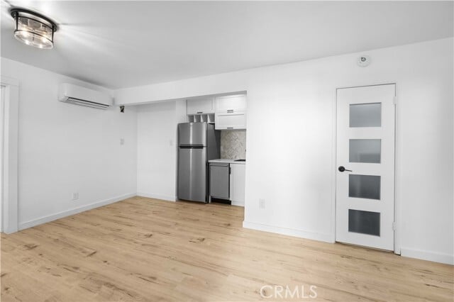 Photo - 1303 N Beverly Glen Blvd