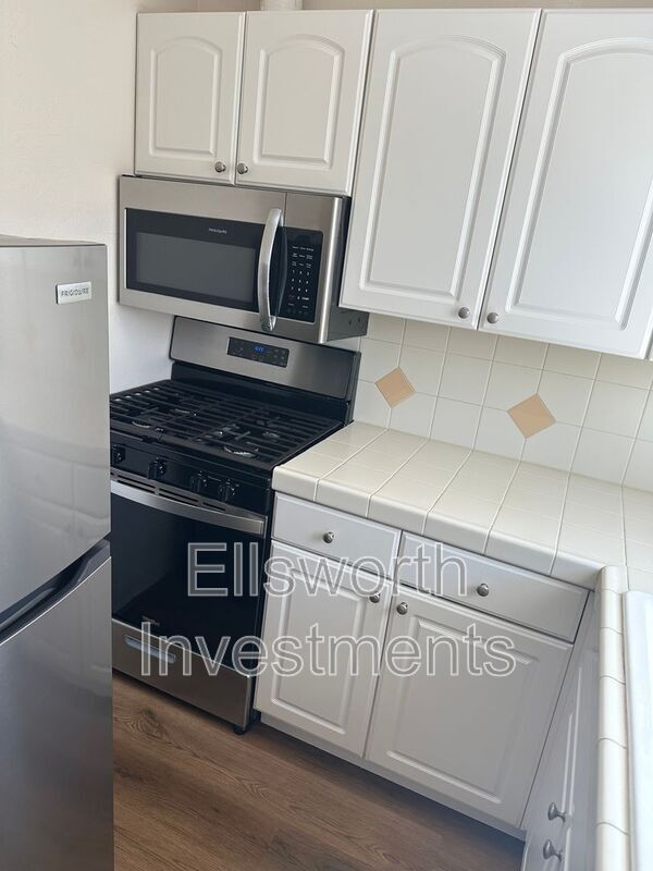 Photo - 3531 Park Blvd
