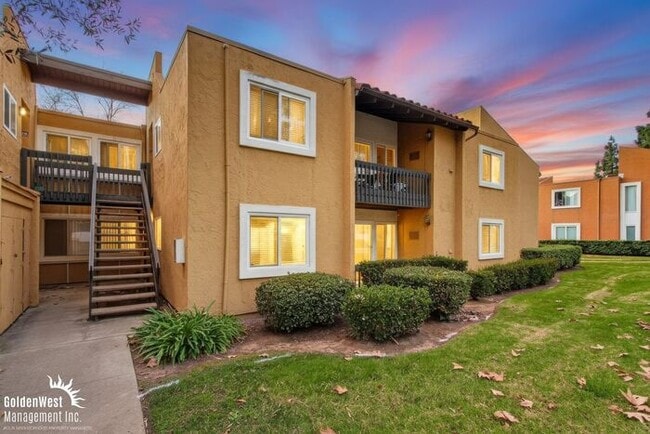 Building Photo - Charming 2Bdm 2Ba Condo in a Gated Community in Rancho Bernardo! Unit 107