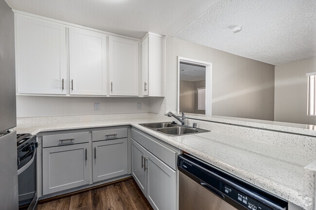 The Waldorf - 2BR, 2BA - 830SF - Kitchen - Pasadena Park Place