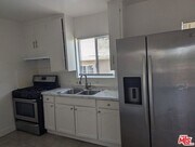 Photo - 959 S Soto St House