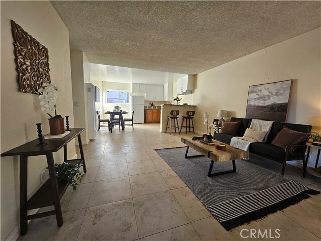 Building Photo - 1381 Burwood St