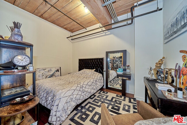 Photo - 530 S Hewitt St Unit 326