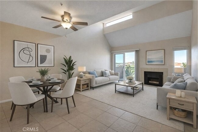 Building Photo - 450 E 4th St Unit 437