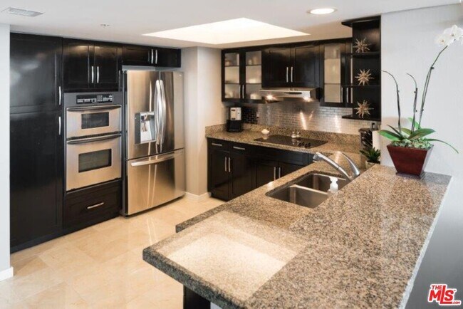 Photo - 13700 Marina Pointe Dr Unit 1725