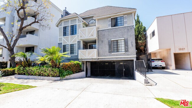 Photo - 1931 Malcolm Ave Condo Unit 204