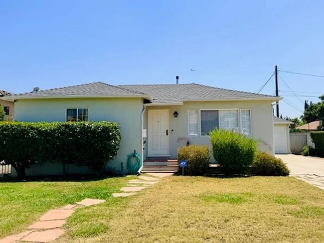 Building Photo - 11126 Daines Dr