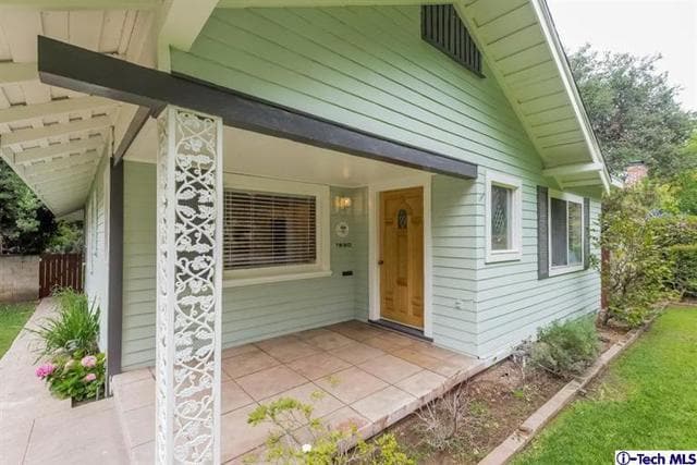 Photo - 1890 Las Lunas St